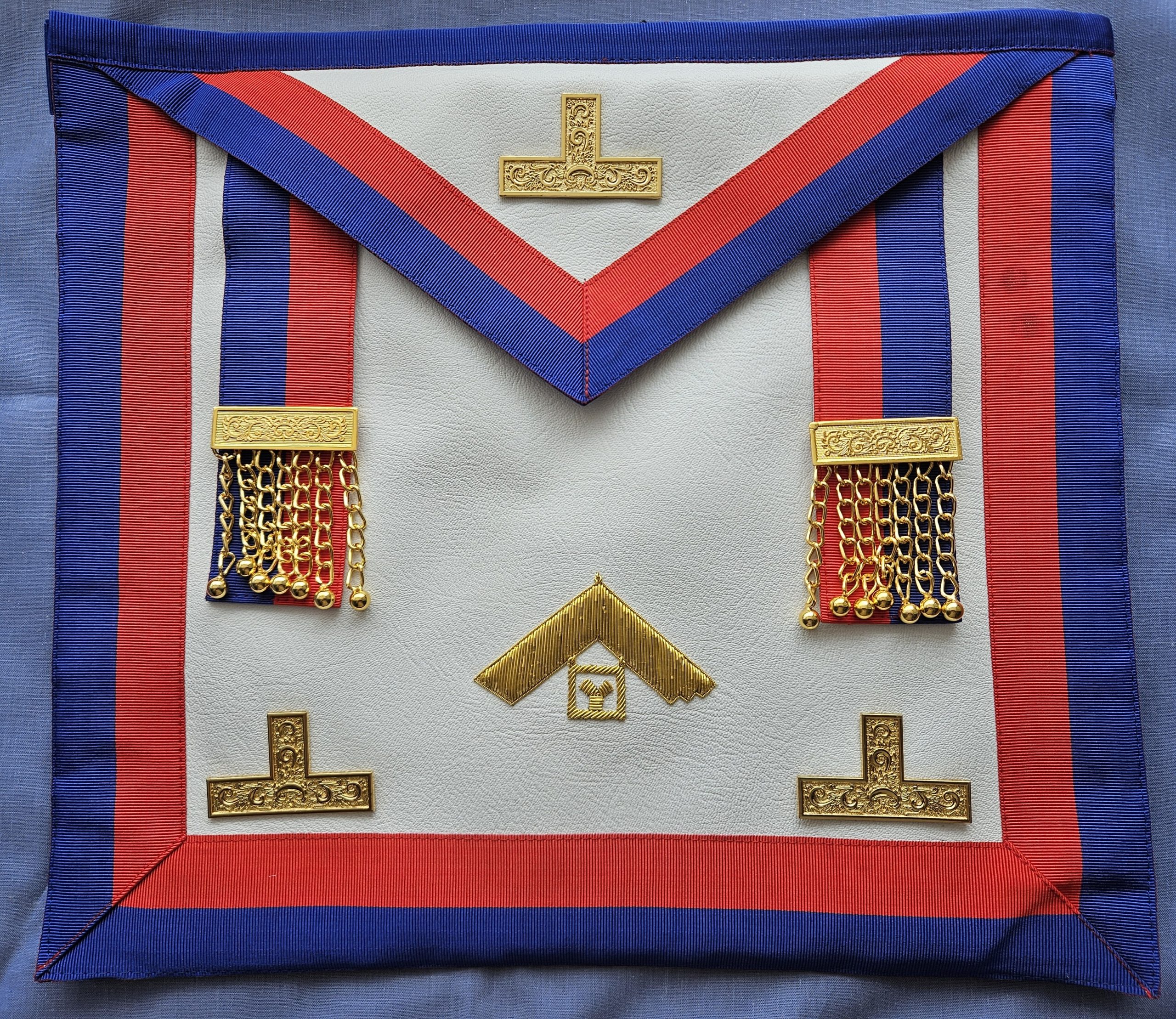Worshipful Master / Past Master Apron - Leather (Armenia) Embroidered